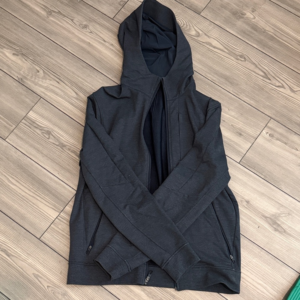 lululemon athletica Men's Navy Blue Zip Up Jacket